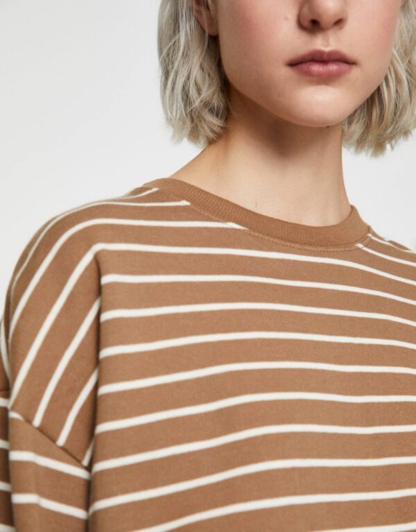 Basic Stripe Print Sweatshirt - Image 4